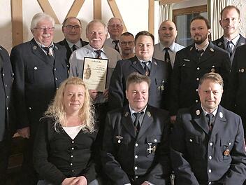 Der neue Vorstand der Feuerwehr Morschreuth Foto: FFW Morschreuth