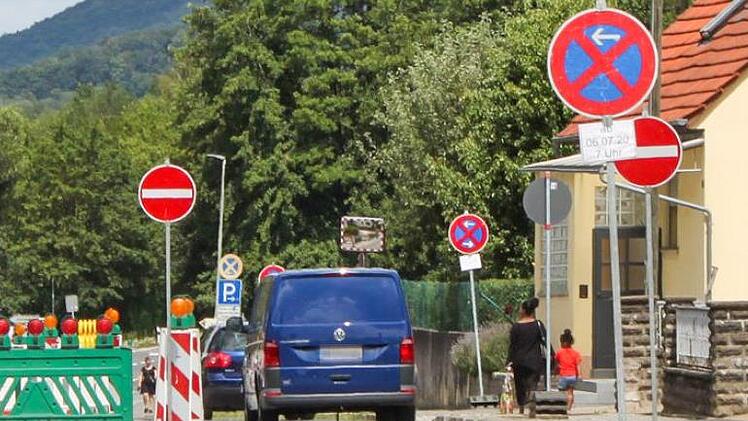 Laut Bußgeldkatalog sind hier zweimal 50 Euro Bußgeld fällig.