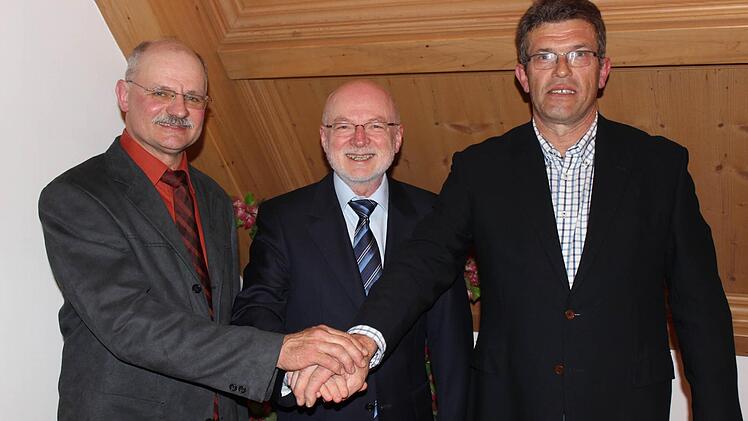 Johann Engelhard, Wolfgang Rast und Hans-Jürgen Röhrer (v.l.) stehen an der Spitze.  Fotos: fra-press