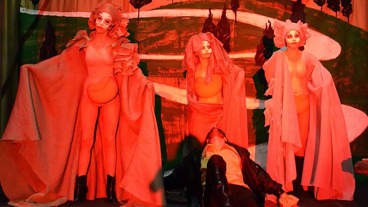Eine Szene aus "Don Juan", der von Marc Borchert dargestellt wird. Foto: Fränkischer Theatersommer