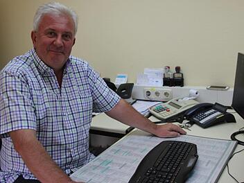 Wolfgang Lieb kennt den Betrieb aus dem FF. Er fing als Hilfsarbeiter an im Entsorgungsunternehmen Simon und arbeitete sich hoch zum Prokuristen.Veronika Scahdeck