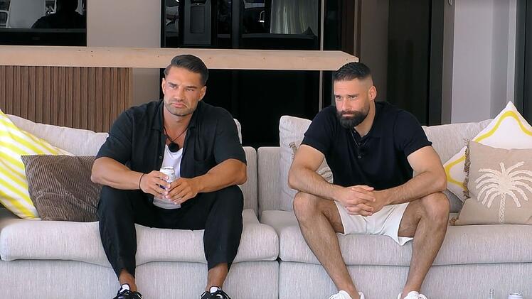 Maskuline M&auml;nner unter sich: Aleks (l.) und Marko Petrovic