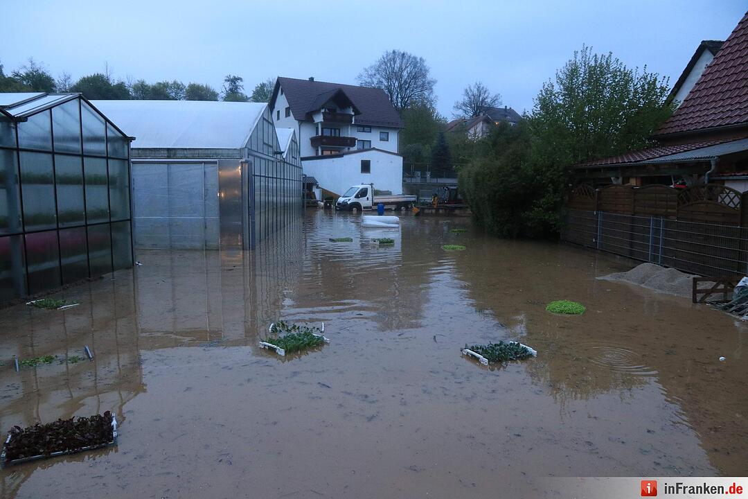 Land unter in Mittelfranken: Massive Regenmengen treffen das Nürnberger Land