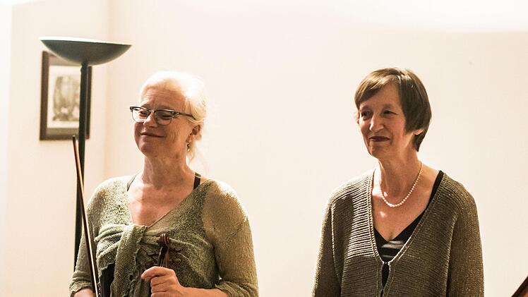 Reichlich Beifall gab es für das Duo Kathrein beim Gastspiel in Elsa.Foto: Jochen Berger