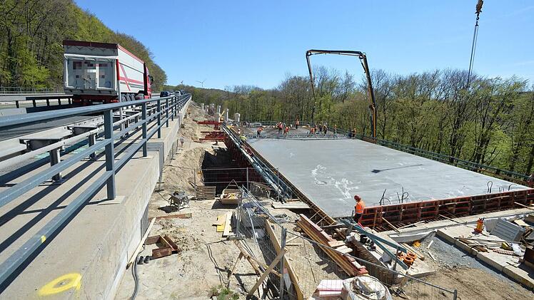 A70: Arbeiten an Hangbr&uuml;cke W&uuml;rgau f&uuml;hren zu monatelanger Einschr&auml;nkung