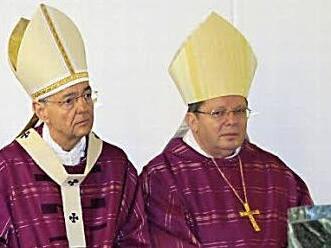 Der Bamberger Erzbischof Ludwig Schick und der brasilianische Bischof Frei Wilbur Santin machten auf Ungerechtigkeit und Willkür in Brasilien aufmerksam.  Fotos: Martin Koch