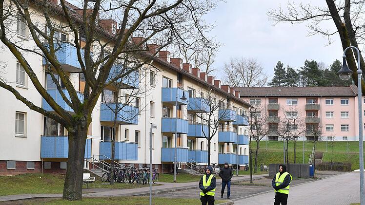 Zahlreiche Bewohner der Aufnahmeeinrichtung Oberfranken, denen Leistungen gekürzt worden waren, dürfen nun auf Rückzahlungen hoffen. Foto: Ronald Rinklef
