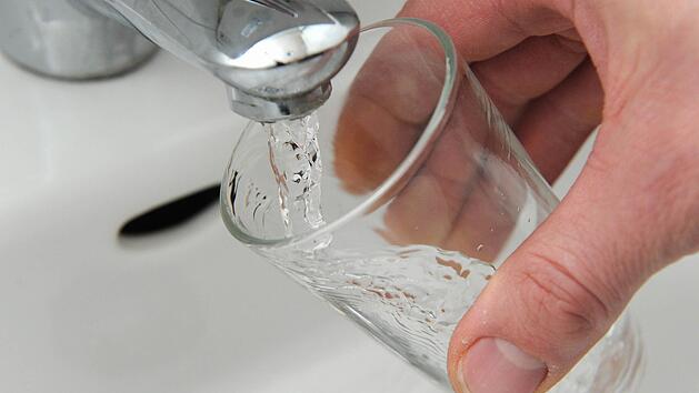 In Eltmann im Landkreis Haßberge muss das Trinkwasser abgekocht werden.