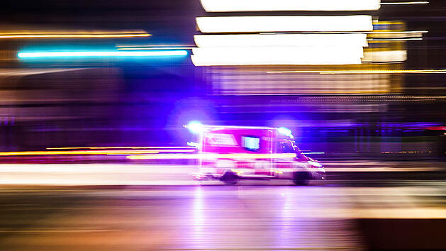 Auto kracht frontal in Lkw - Ehepaar stirbt bei schwerem Unfall in der Oberpfalz