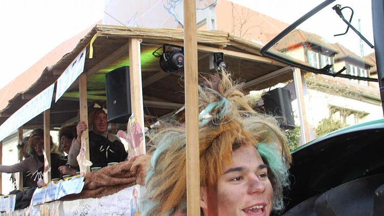 Marktplatztreiben in Stadtsteinach. Foto: Jürgen Gärtner