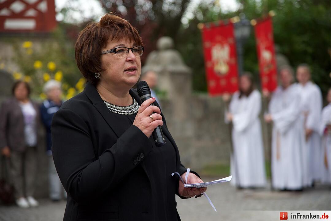 Nach einjähriger Kirchensanierung: Hannberg feiert die Wiedereröffnung der Wehrkirche der Pfarrei Geburt Mariens Hannberg