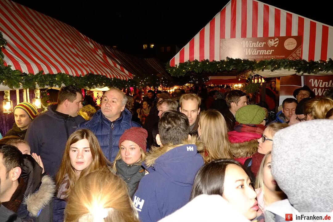 Christkindlesmarkt 2016: Die Besucher am ersten Tag