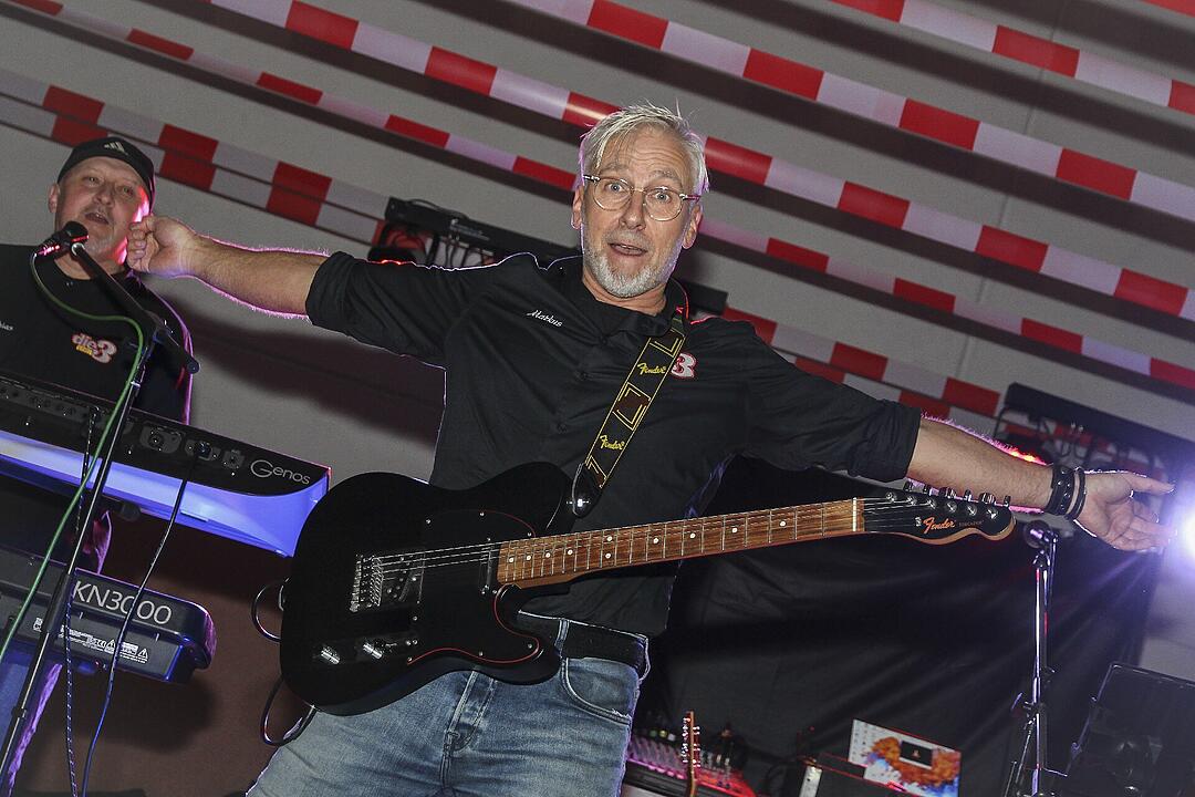 Es spielte die Partyband "Musik die3".