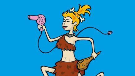 Als "Cavewoman" ist Konstanze Kromer mal zurückhaltend charmant, mal mit der verbalen Steinzeitkeule unterwegs. Bild: Reservix