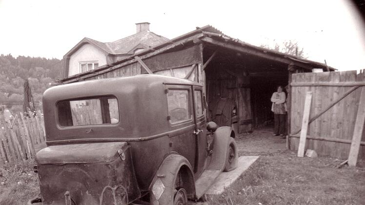Der Renault Monaquatre, wie ihn Kurt Knöttner bei Karlsbad entdeckte Foto: privat