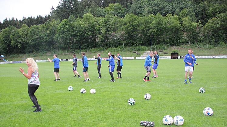 Auch tänzerische Elemente gehören zur Trainingseinheit. Foto: Andreas Schmitt