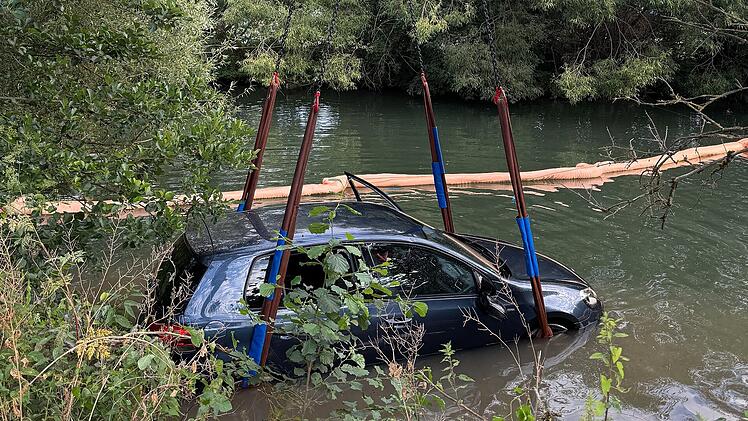 Auto in Forchheim in Wiesent gerollt