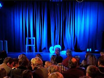 Seit 20 Jahren prägt die Bühne des Jungen Theaters die Kultur in Forchheim mit. Doch eine Grundsicherung des Theaterbetriebes fehlt bis heute. Foto: Ulrich Raab