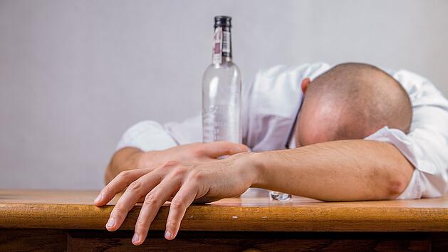 "Drunkorexie": Das ist der gefährliche Trend mit Alkohol