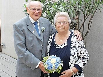 Wilhelm und Rosmarie Arnold haben sich vor 65 Jahren das Jawort gegeben. Foto: Niklas Schmitt