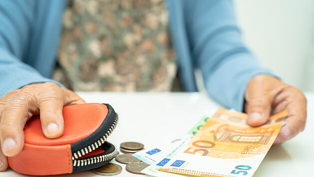 Geld, Rente, Witwenrente, Euro, Nachlass