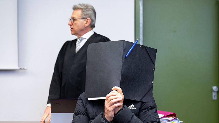 Prozess gegen Fu&szlig;balltrainer wegen sexuellen Missbrauchs