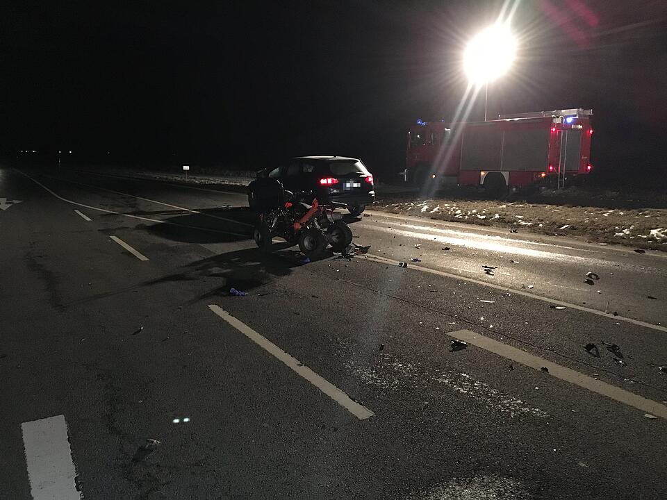 Quadfahrer und Sozia bei Frontalcrash getötet