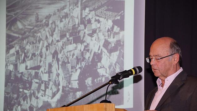 Über Geschichte Zeils seit dem Ersten Weltkrieg referierte Altbürgermeister Christoph Winkler zum Abschluss der Vortragsreihe zur 1000-Jahr-Feier der Stadt.