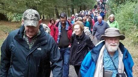 Groß war heuer die Gruppe der Wanderer beim 20. Fränkisch-thüringischen Wandertag. Foto: Gabi Bertram