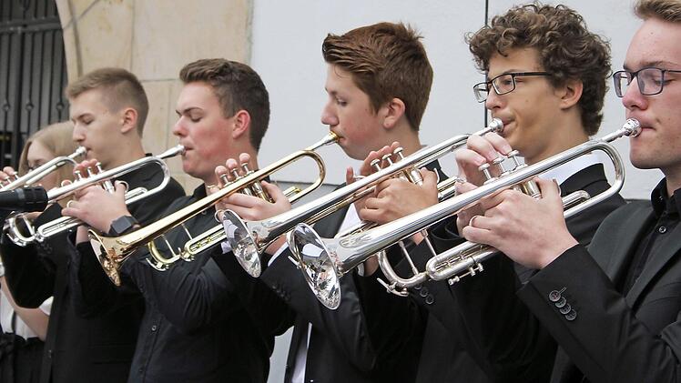 Die Big Band des MGF-Gymnasiums begeisterte bei der Altstadtmatinee mit tollem Sound. Foto: Sonny Adam