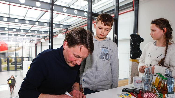 Autogrammstunde. Foto: Matthias Hoch
