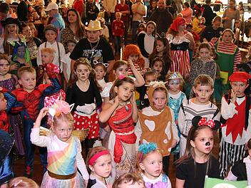 Superhelden, Prinzessinnen, Piraten - es ist alles da, was zum Fasching gehört.  Foto:  Wolfgang Desombre