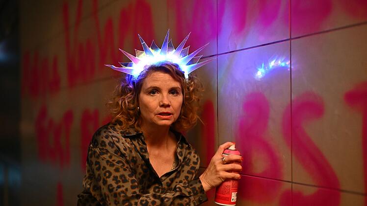 Ein bisschen sind die Wechseljahre wie die Pubertät, sagt Annette Frier. Da macht man schon mal verrückte Sachen - und stellt vor allem alles infrage.