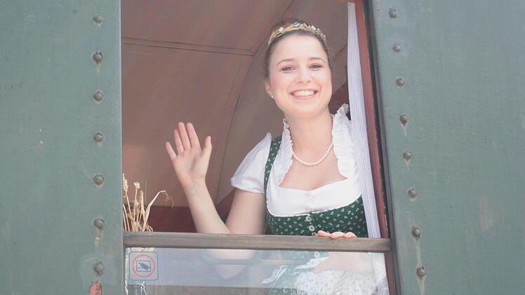 Bayerns Bierkönigin winkt zum Abschied