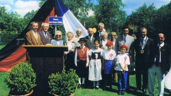 Widmung des Freizeitparks "Villeneuve-sur-Lot" am 26. Juni 2004 Repros: Dieter Seyfarth