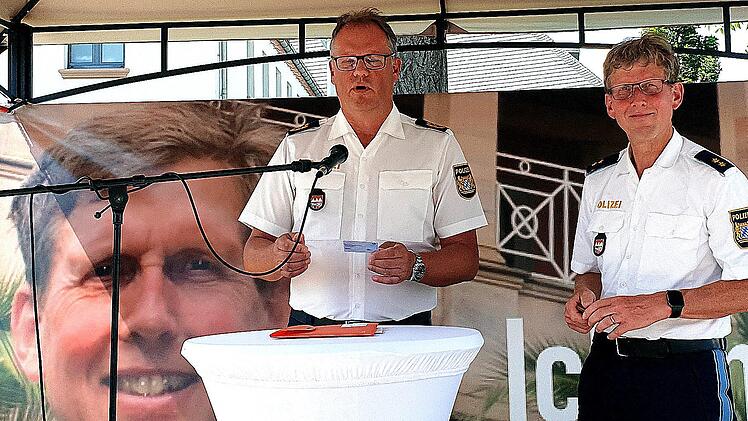 Noch ist  Stefan Haschke (rechts) Chef der Bad Kissinger Polizei. Ab 1. Juli ist er Rentner.  Foto: Dieter Britz