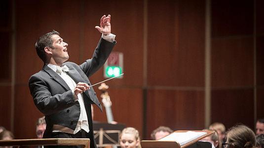 Franco Hänle wird das Nordbayerische Jugendblasorchester in Bamberg dirigieren. Foto: privat