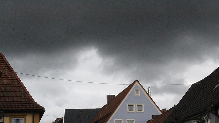 Auch wenn sich Himmel mitunter bedrohlich zeigte, so blieb die Veranstaltung trocken und darum erfolgreich.