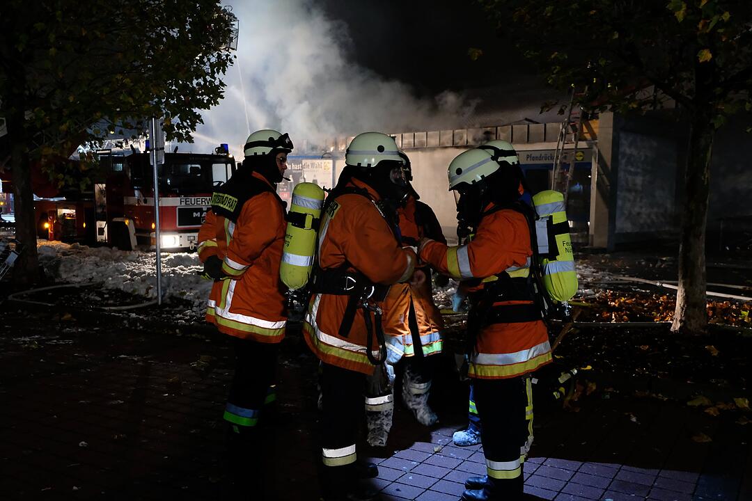 Nürnberg: Lidl brennt