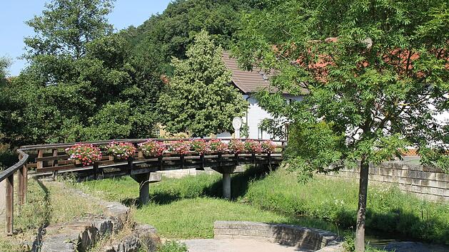 Idyllische Plätzchen für einen Spaziergang findet man überall in Ebelsbach - nicht nur zur Kirchweih.  Foto: Verena Bühl