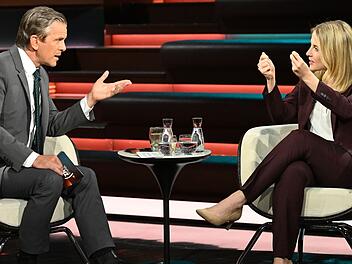 Bei "Markus Lanz" erklärte Bauministerin Verena Hubertz, wie sie die Wohnungsnot in Deutschland lösen will.