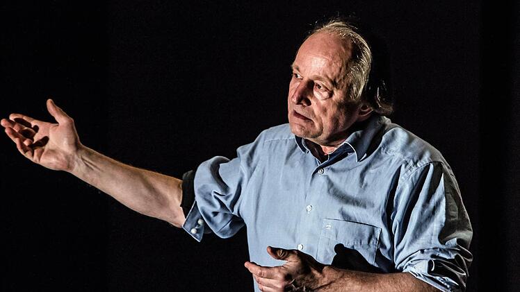 Jan Burdinski begeisterte mit seinem Ringelnatz-Abend. Foto: Jochen Berger