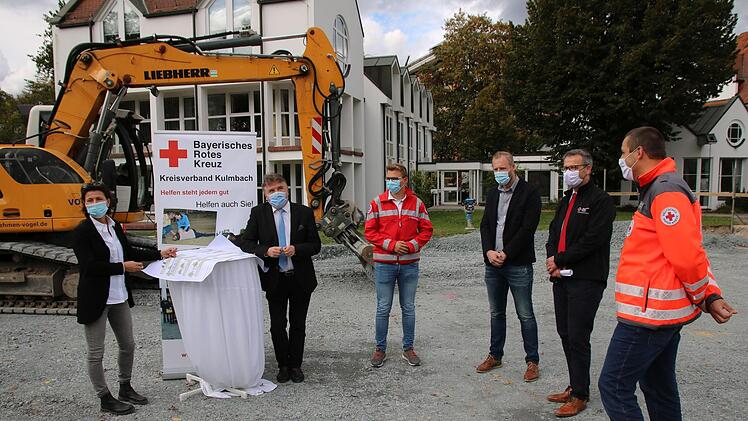 Bei einem Baustellengespräch stellten die Verantwortlichen am Montag das Projekt vor. Foto: Christine Fischer