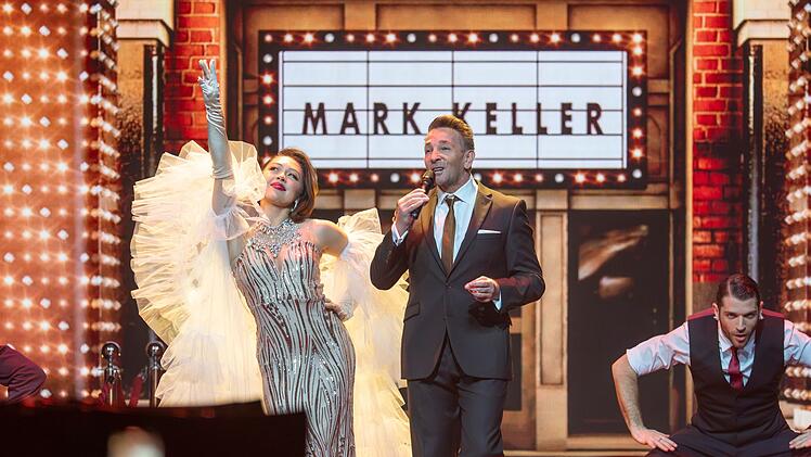 "Der Bergdoktor"-Star Mark Keller beweist einmal mehr, dass er nicht nur schauspielen, sondern auch singen kann.