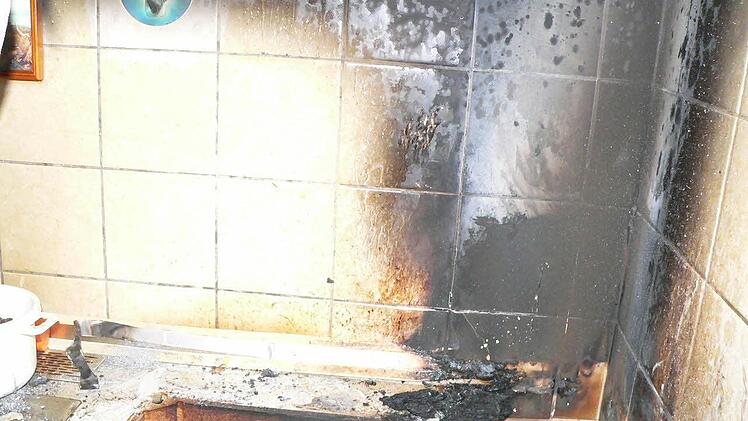 Ursache des Schwelbrands war ein Topf, der auf dem Herd in de Küche vergessen worden war.