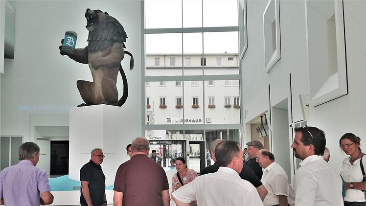 Die Stadtratsdelegation in dem erst im Juni eröffneten Museum für bayerische Geschichte.Sigismund von Dobschütz