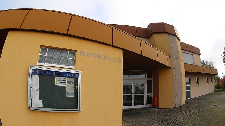 Die Münnerstädter Mehrzweckhalle ist seit September geschlossen. Allerdings hat die Generalsanierung noch nicht begonnen und seit Dienstag ist fraglich, ob sie überhaupt kommt. Thomas Malz
