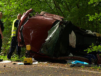 Vier junge Menschen sterben bei Autounfall