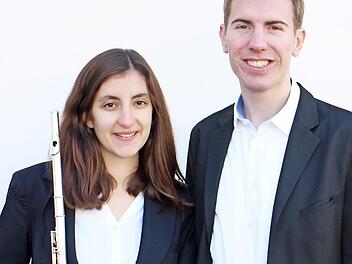 Flöte meets Piano: Erik Konietzko und Lena Schmid begeben sich am 16. März in der Alten Schule in Loffeld auf eine musikalische Zeitreise vom Barock bis in die Moderne.  Foto: Alicia Vetter