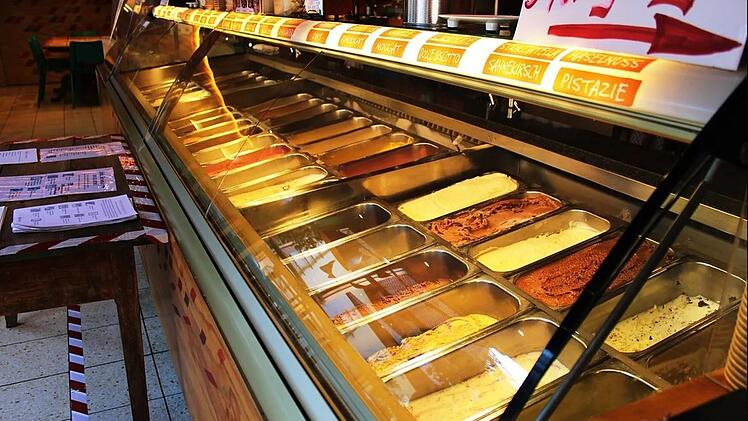 N&uuml;rnberg: Beliebte Eisdiele mit besonderem Retro-Angebot - "Kugel Eis f&uuml;r 10 Cent"